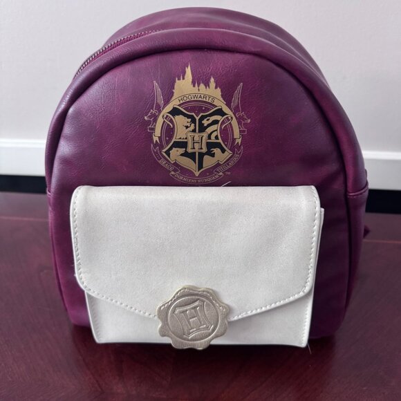New Bioworld Harry Potter Burgundy Envelope Mini Backpack - Picture 8 of 8